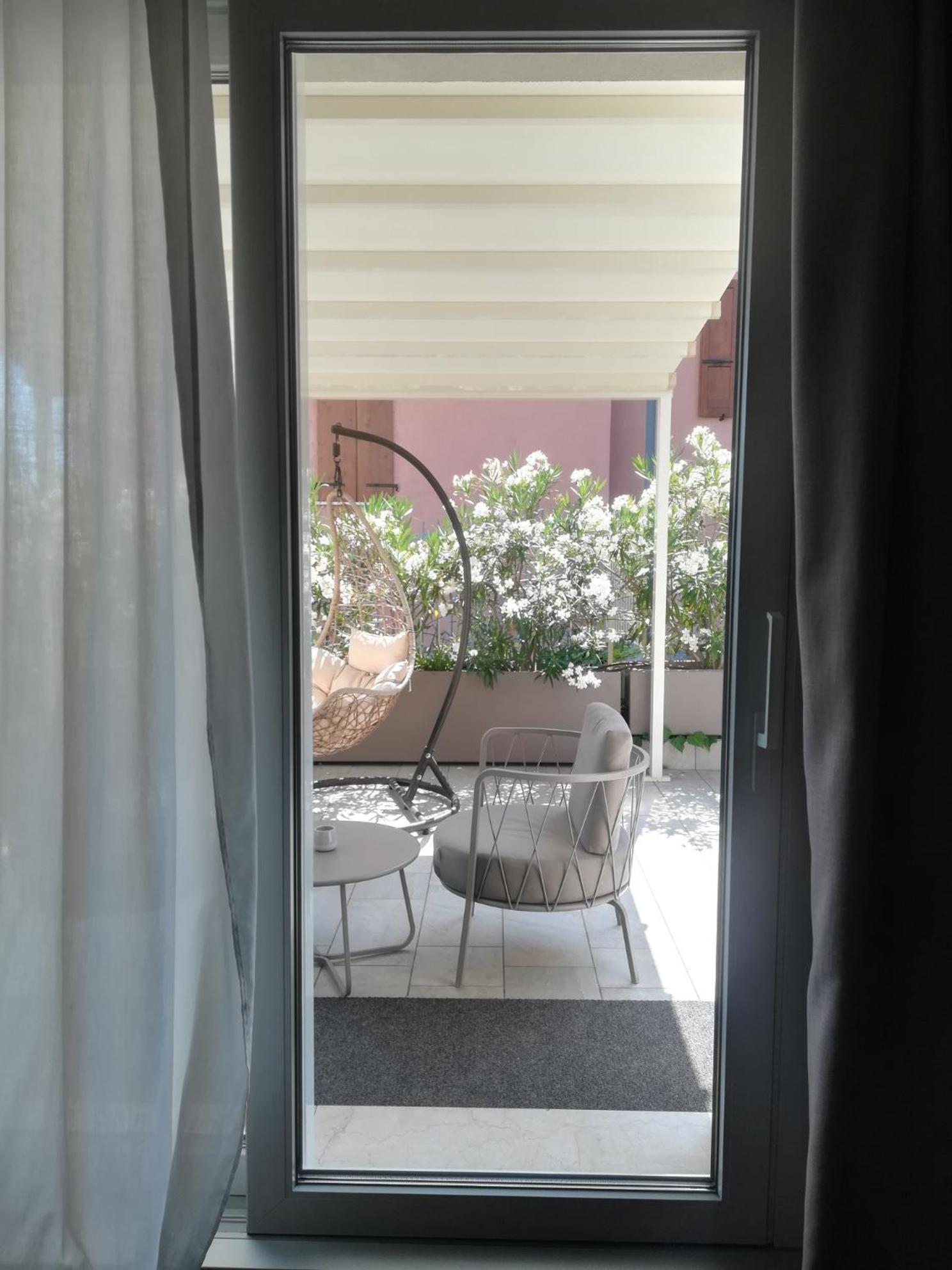 Bed & Breakfast La Home And Apartments モニーガ・デル・ガルダ エクステリア 写真